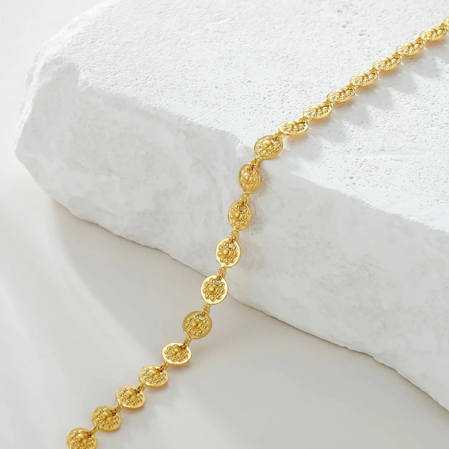 18K Gold Plated Clover Lucky Bracelet Tiny CuteClover Pendant Bracelet for Women Wrist Jewelry Heart Bracelet for Women Stainless Steel Heart Pendant Link Bracelet Link Bracelet Adjustable Link Bracelet