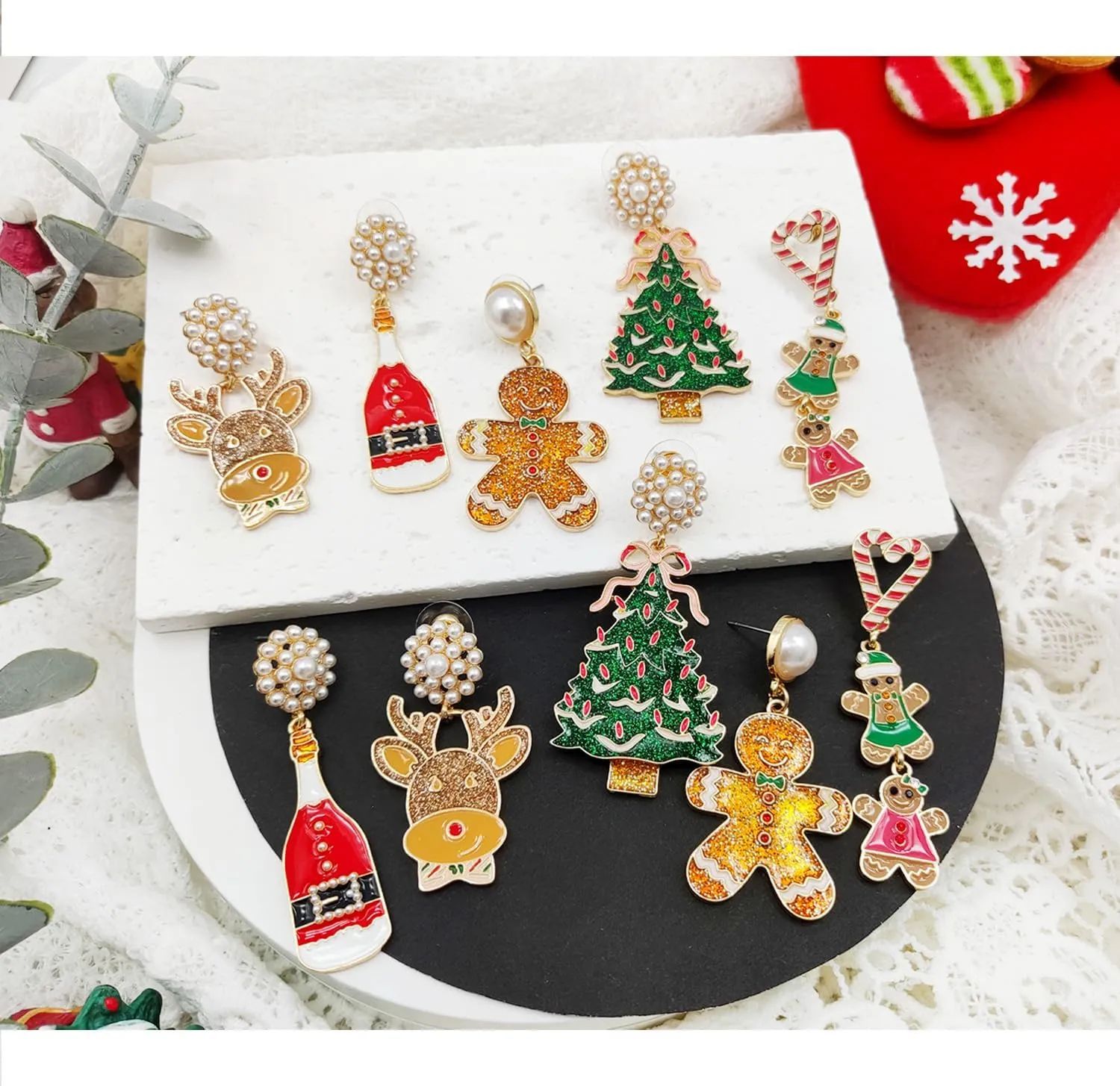 Christmas Earrings for Women Cute Gingerbread Man Studs Christmas Tree Reindeer Dangle Drop Earrings hypoallergenic Party Festival Holiday Jewelry Gift