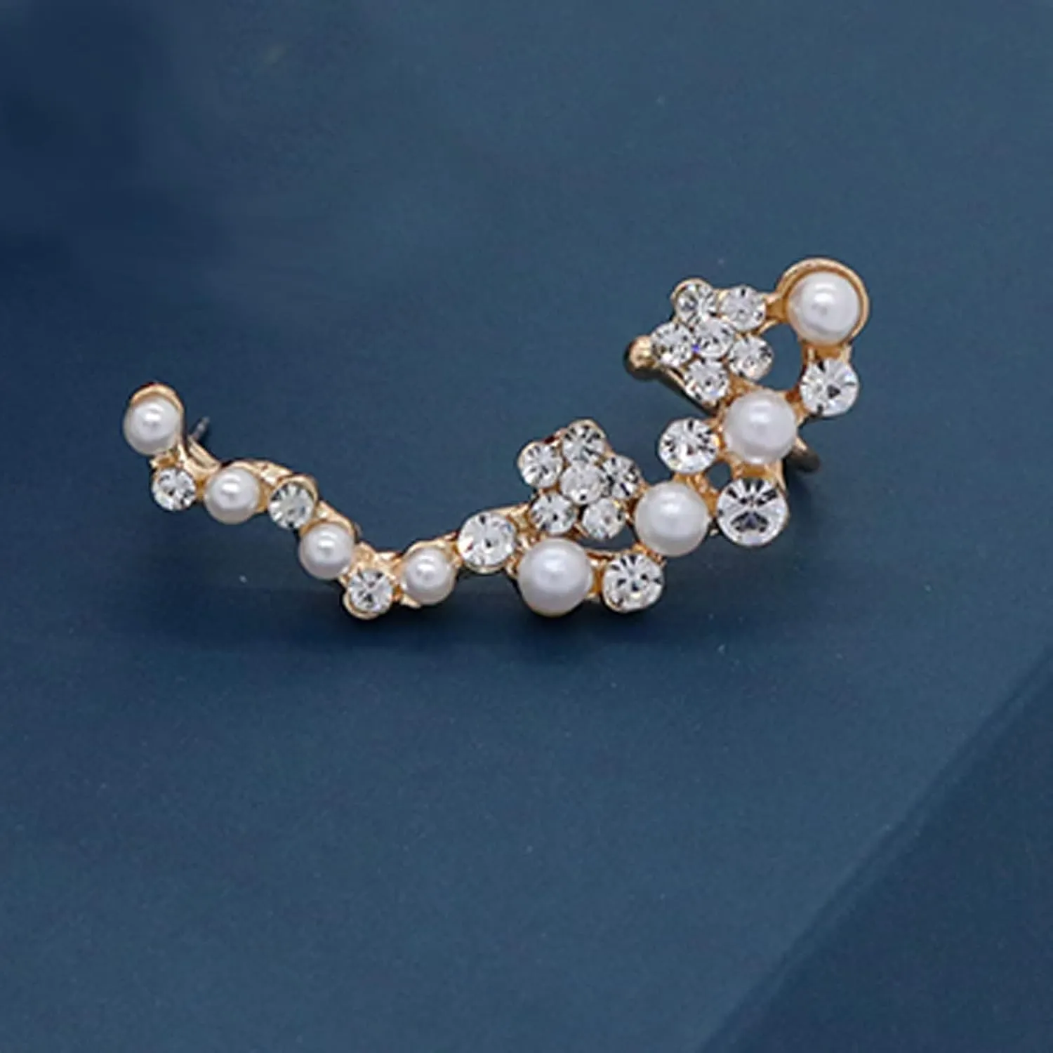Crystal Pearl Flower Climbers Crawler Stud Earring Cute Rhinestone Resin Floral Left Ear Cuff Wrap Clip Earring Top Ear Clip Gold Jewelry Jacket for Women 1 Pcs