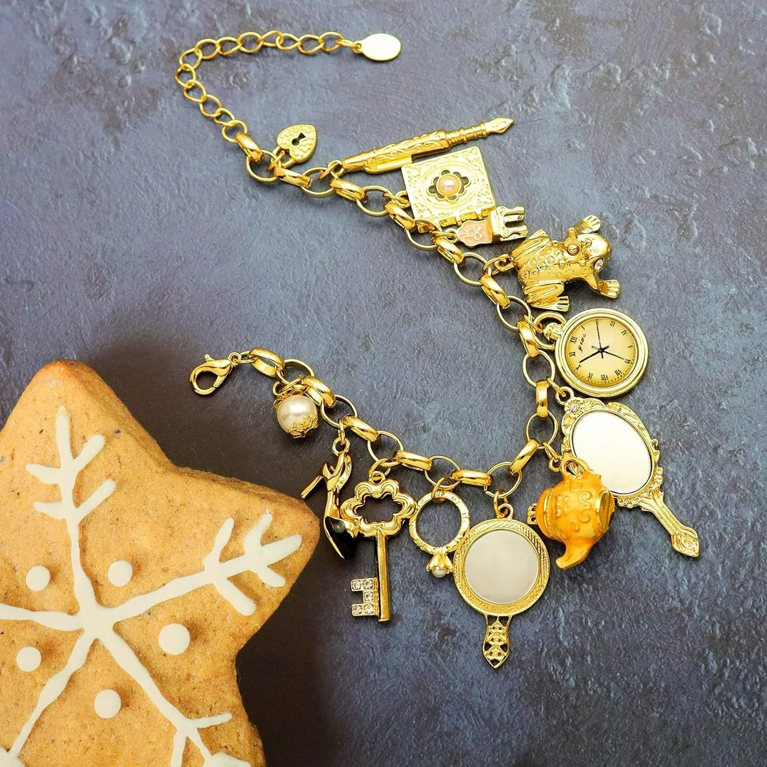 Fairytale Lucky Charms Link Chain Cuff Bangle Bracelet Wonderland Style Frog Mirror Clock Heart Teapot Pendants Party Friendship Gift