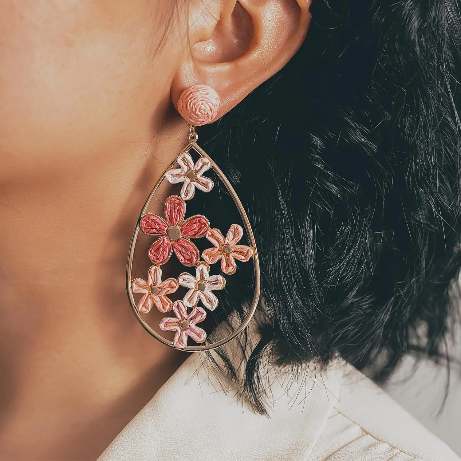 Flower Teardrop Earrings Boho Raffia Earrings Cute Floral Dangle Earrings Trendy Statement Jewelry for Women