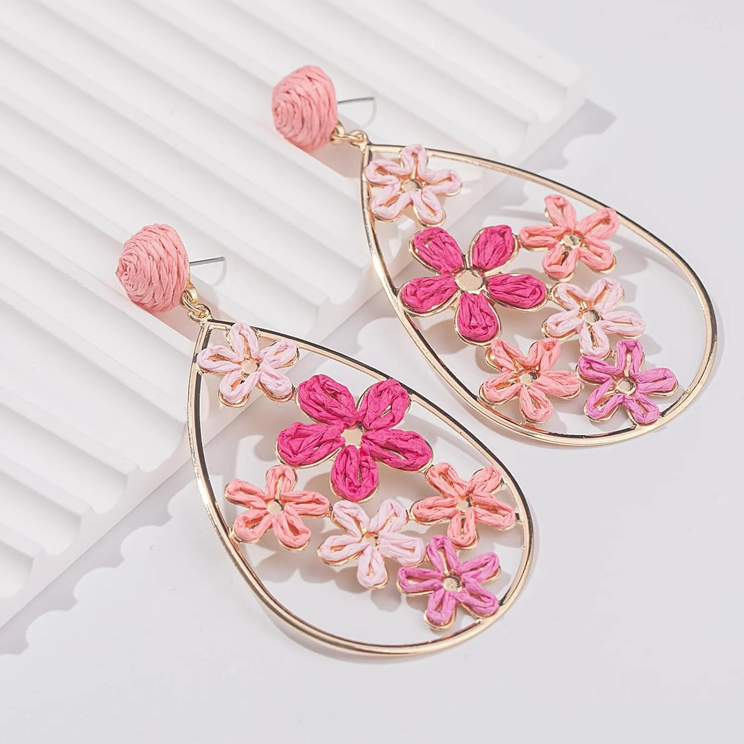 Flower Teardrop Earrings Boho Raffia Earrings Cute Floral Dangle Earrings Trendy Statement Jewelry for Women