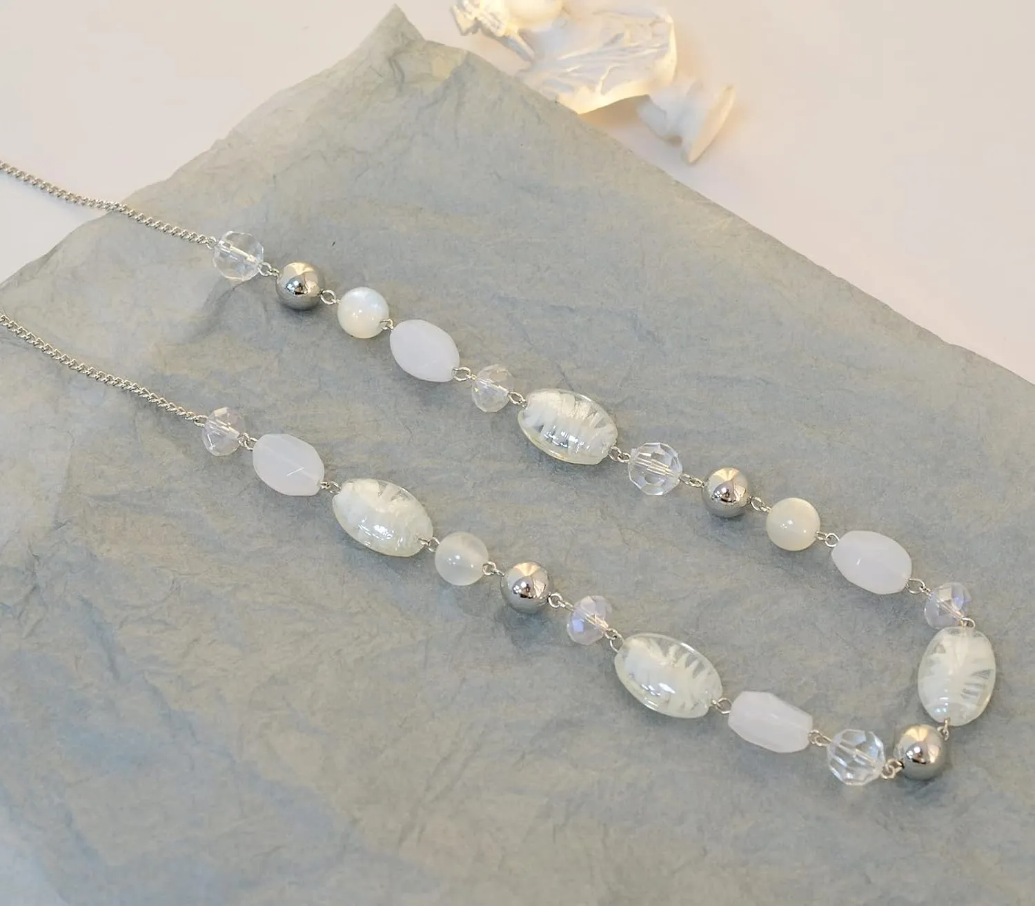 FULU AUTUMN Long Beaded Necklaces for Women Silver Link Chain Necklace with Shell Crystal Beads, Party Gifts for Her
