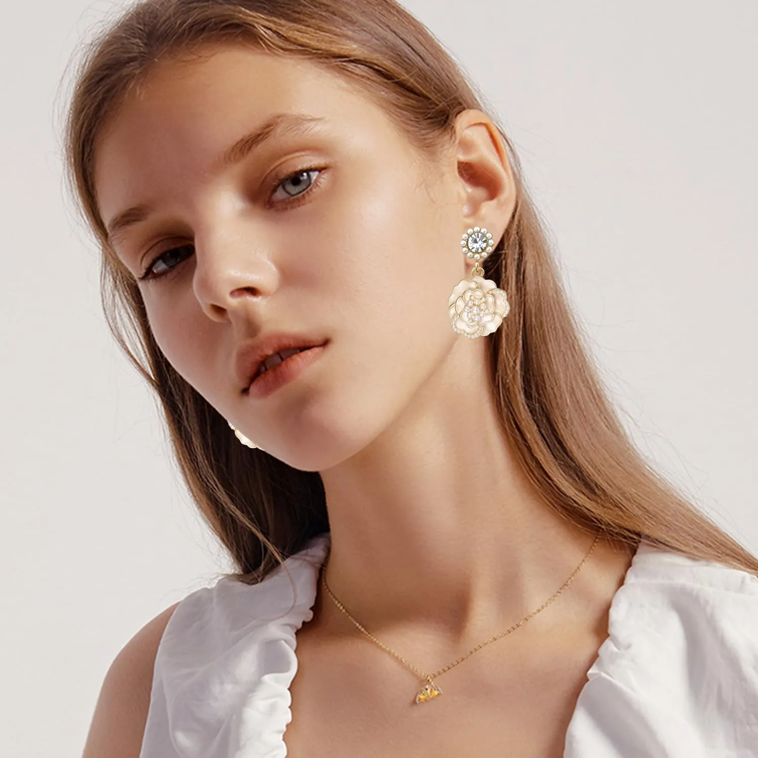 Handmade Minimalist Gold Sparkly Crystal Flower Stud Earrings Exquisite Elegant Camellia Flower Enamel Alloy Diamond Pearl Dangle Drop Earrings for Women Jewelry Gifts