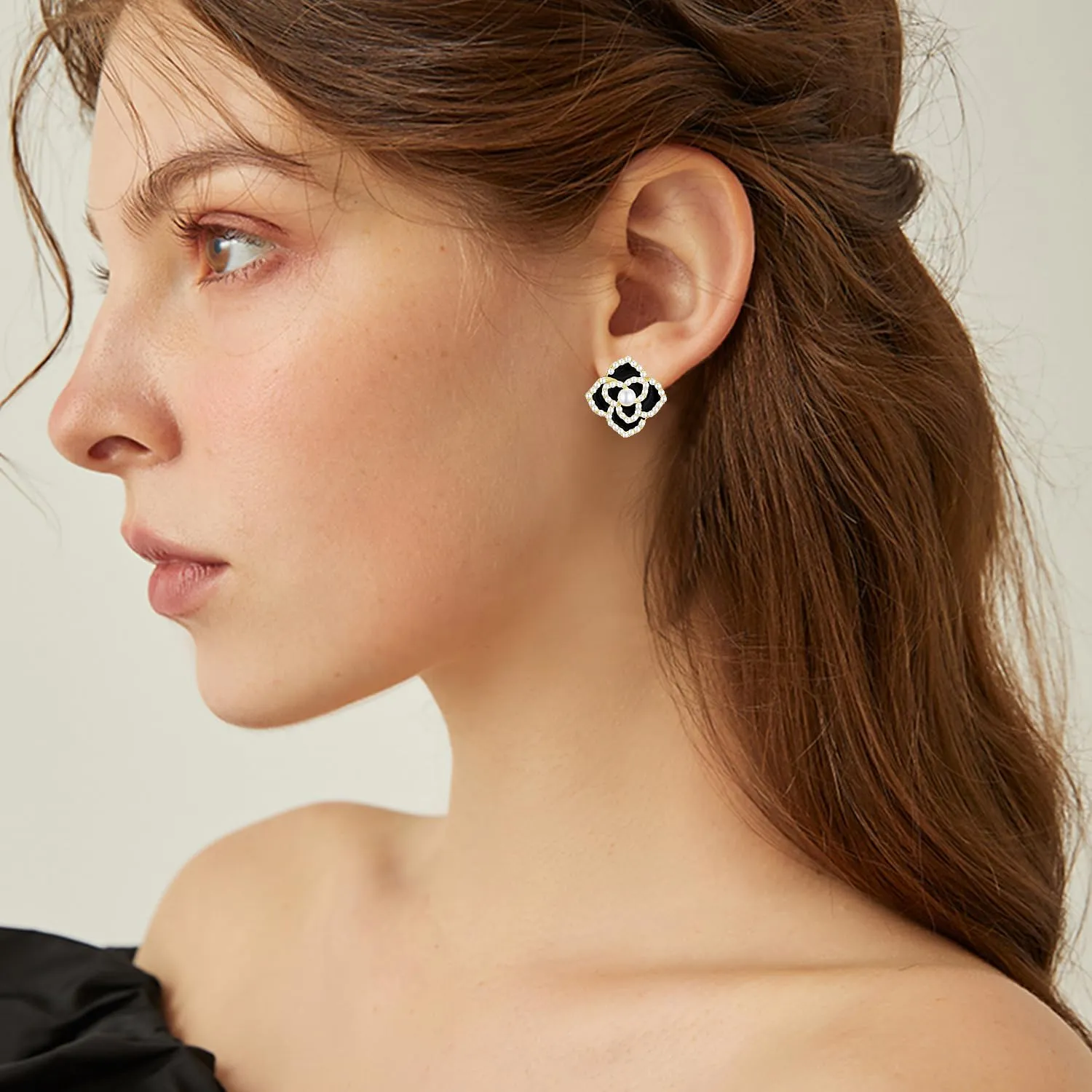 Handmade Minimalist Gold Sparkly Crystal Flower Stud Earrings Exquisite Elegant Camellia Flower Enamel Alloy Diamond Pearl Dangle Drop Earrings for Women Jewelry Gifts