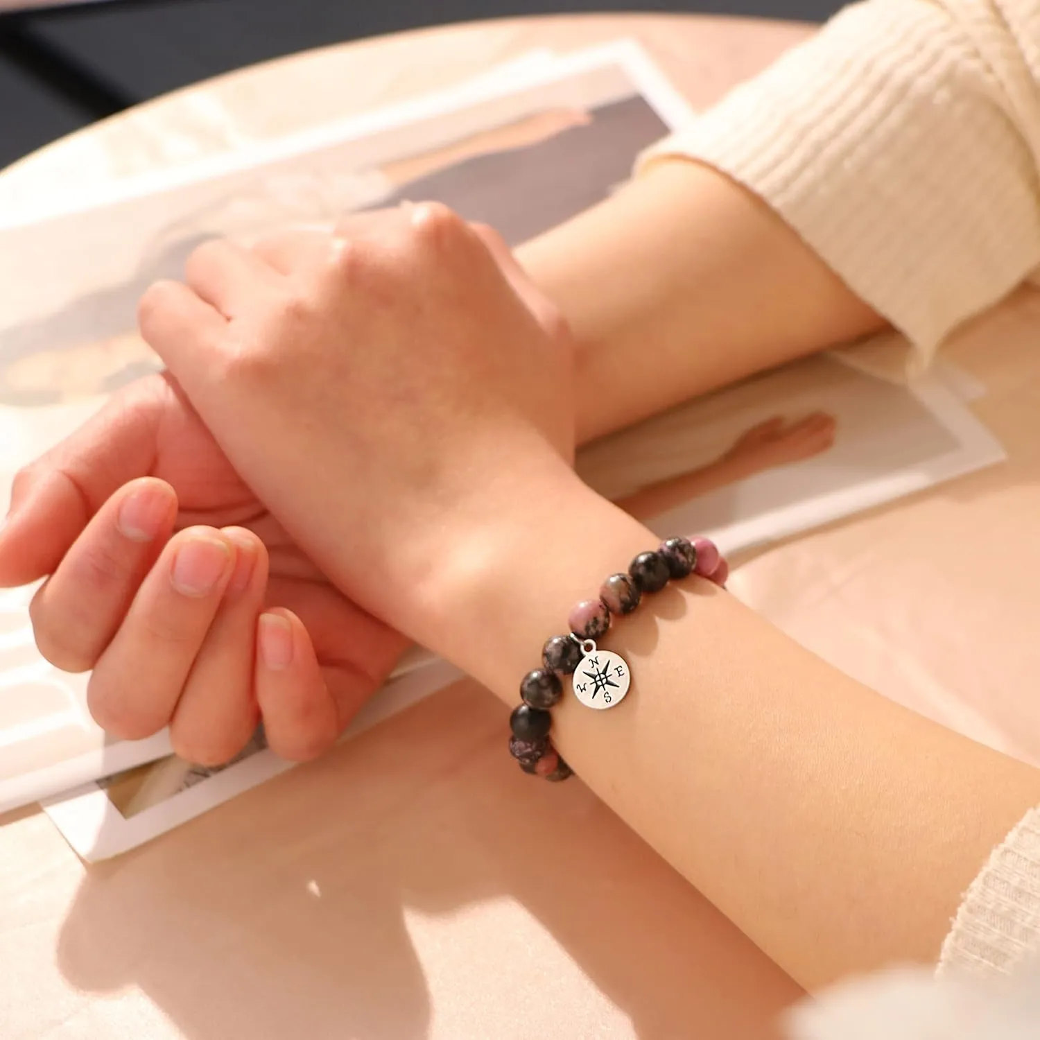 JoycuFF Graduation Gifts for Her Him Class of 2025 Graduation Bracelets Inspirational Graduation Compass Bracelet for Women College Graduation Gift for Him Her