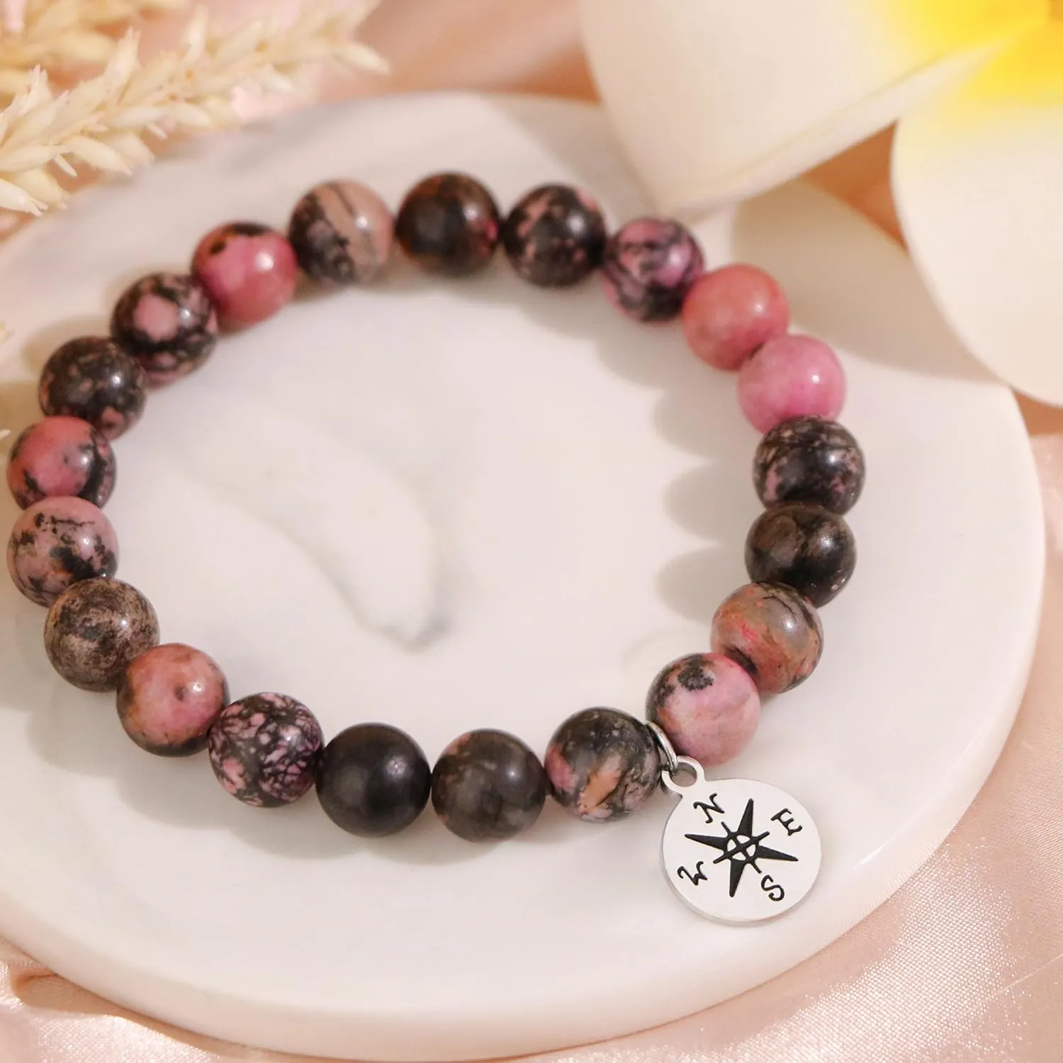 JoycuFF Graduation Gifts for Her Him Class of 2025 Graduation Bracelets Inspirational Graduation Compass Bracelet for Women College Graduation Gift for Him Her