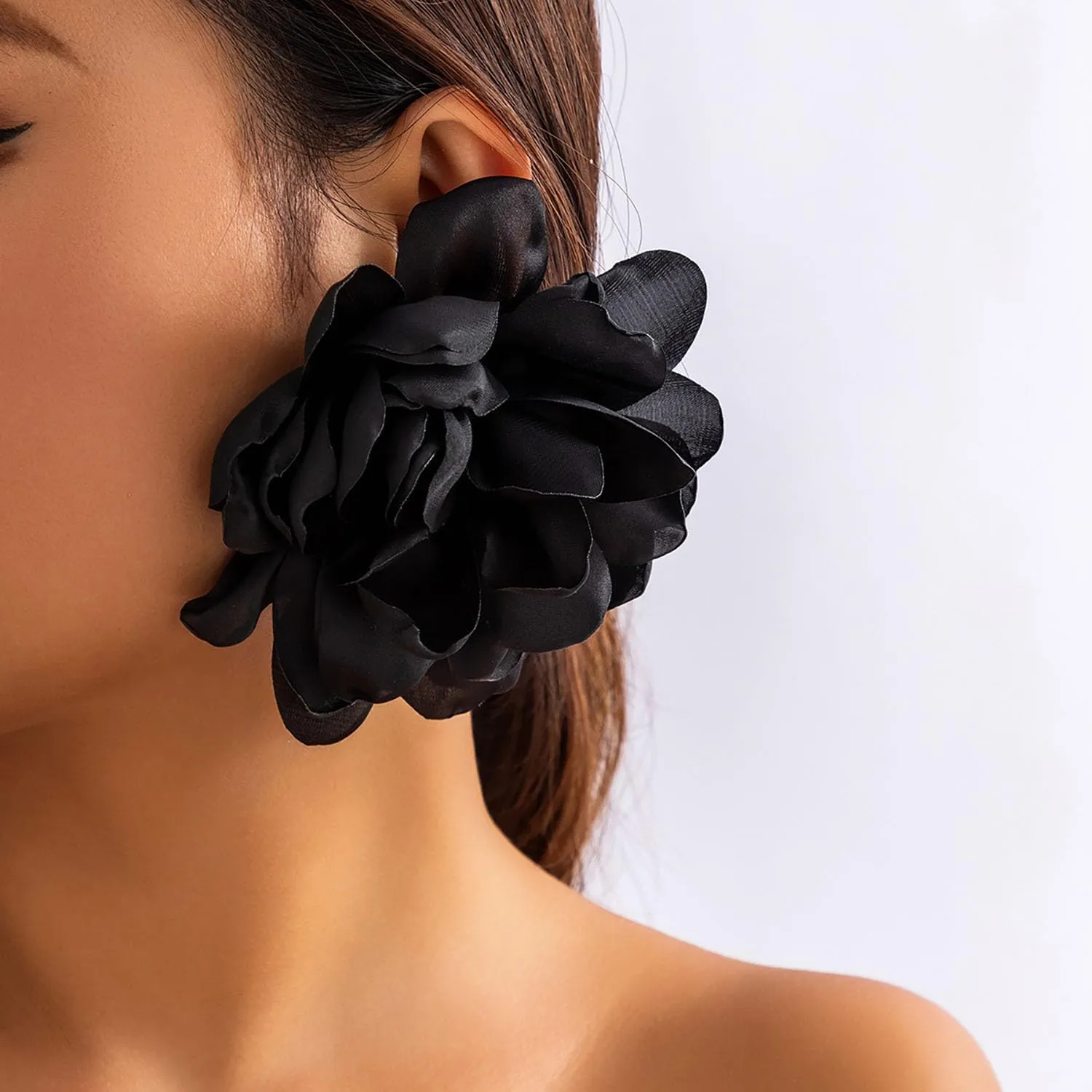 Large Flower Earrings for Women White Fabric Flower Stud Earrings Oversized Exaggerated Statement Flower Dangle Earrings Jewelry Gift for Women