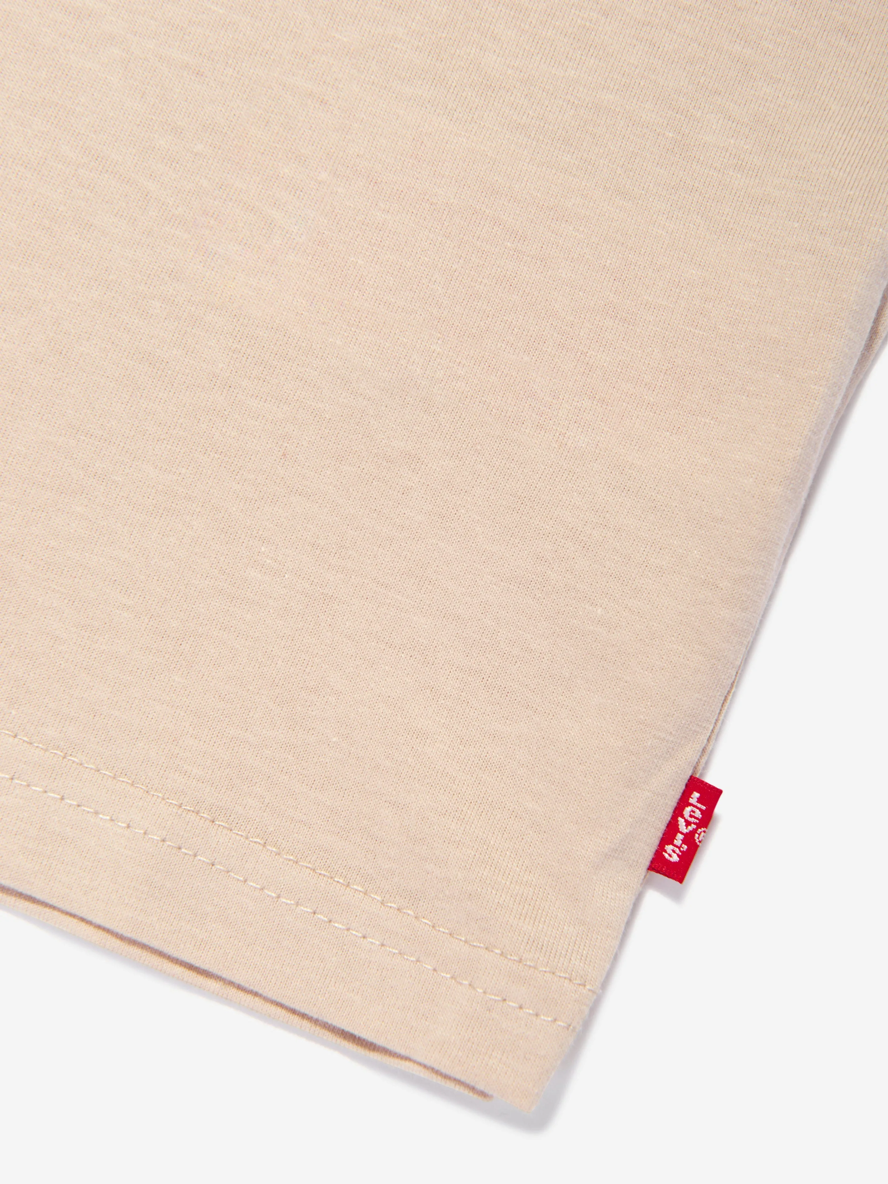 Levi's Boys Batwing Chest Hit T-Shirt in Beige
