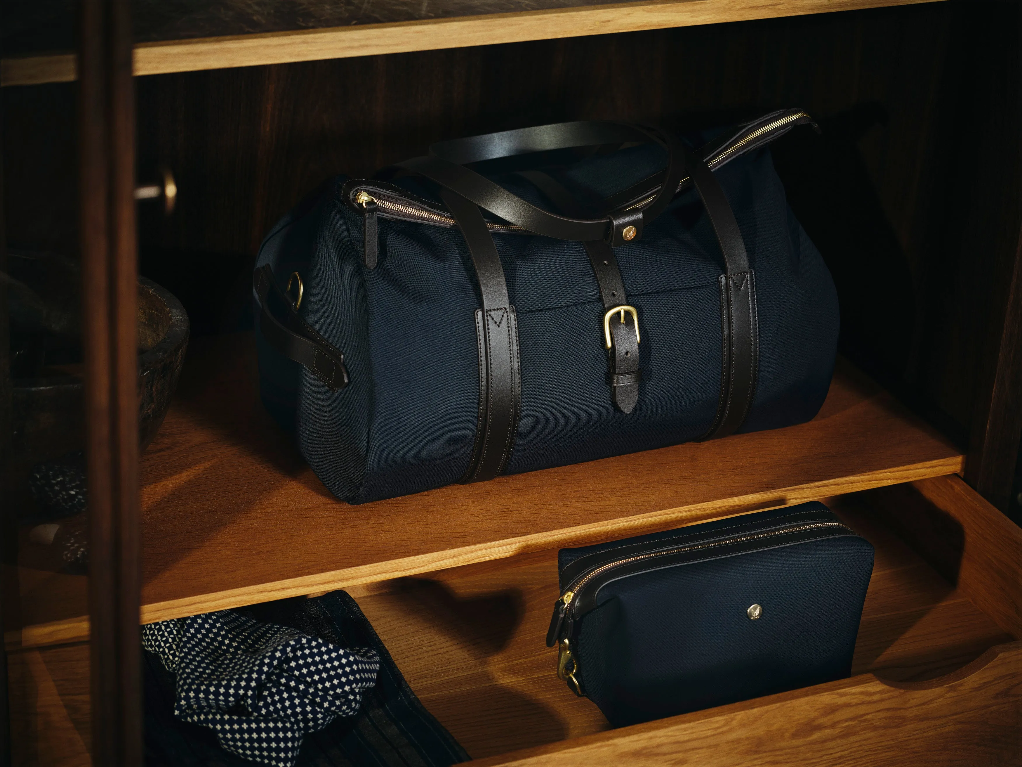 M/S Adventurer - Navy/Dark Brown