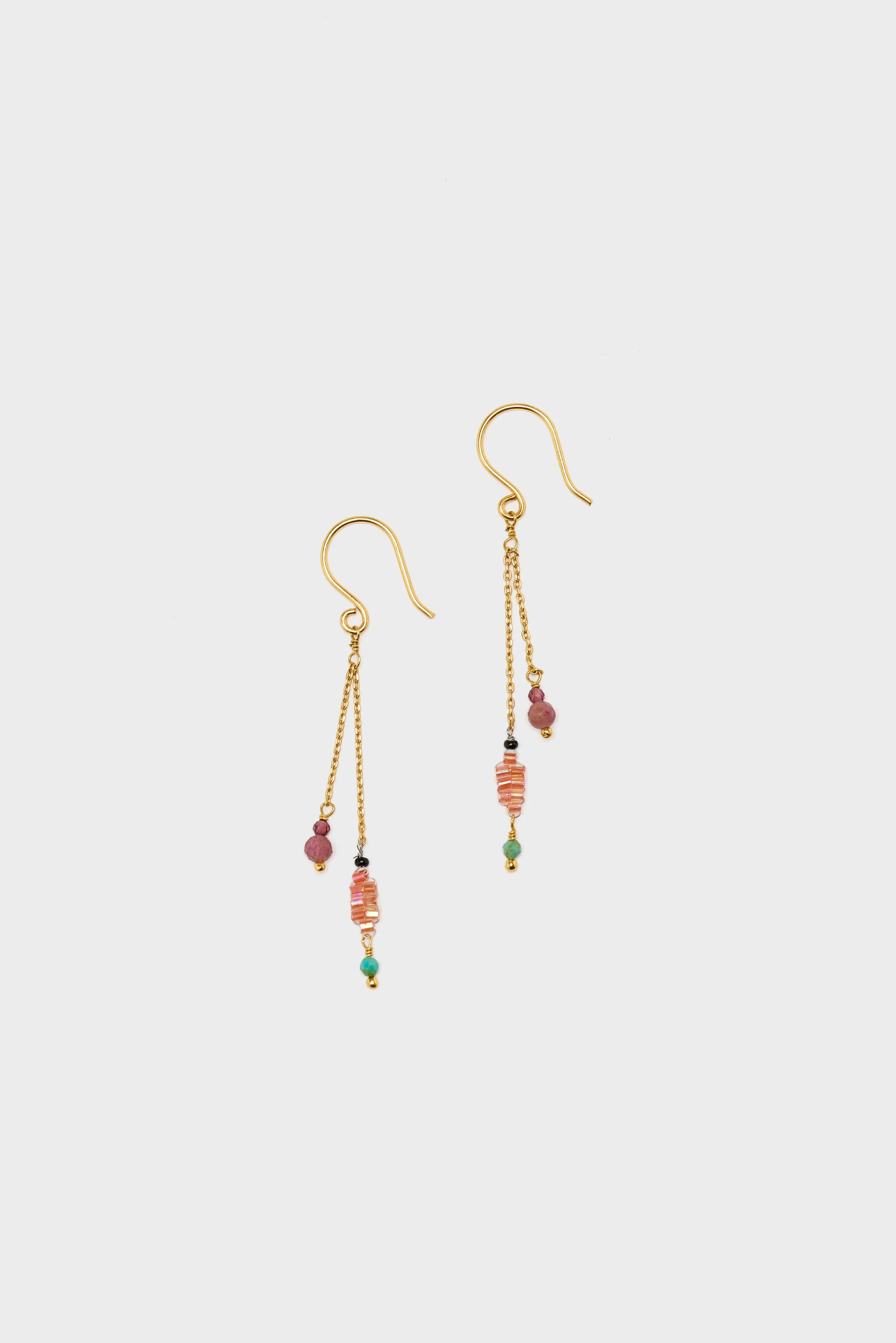 N 32 Earrings  (251 / W / MULTICOLOR)
