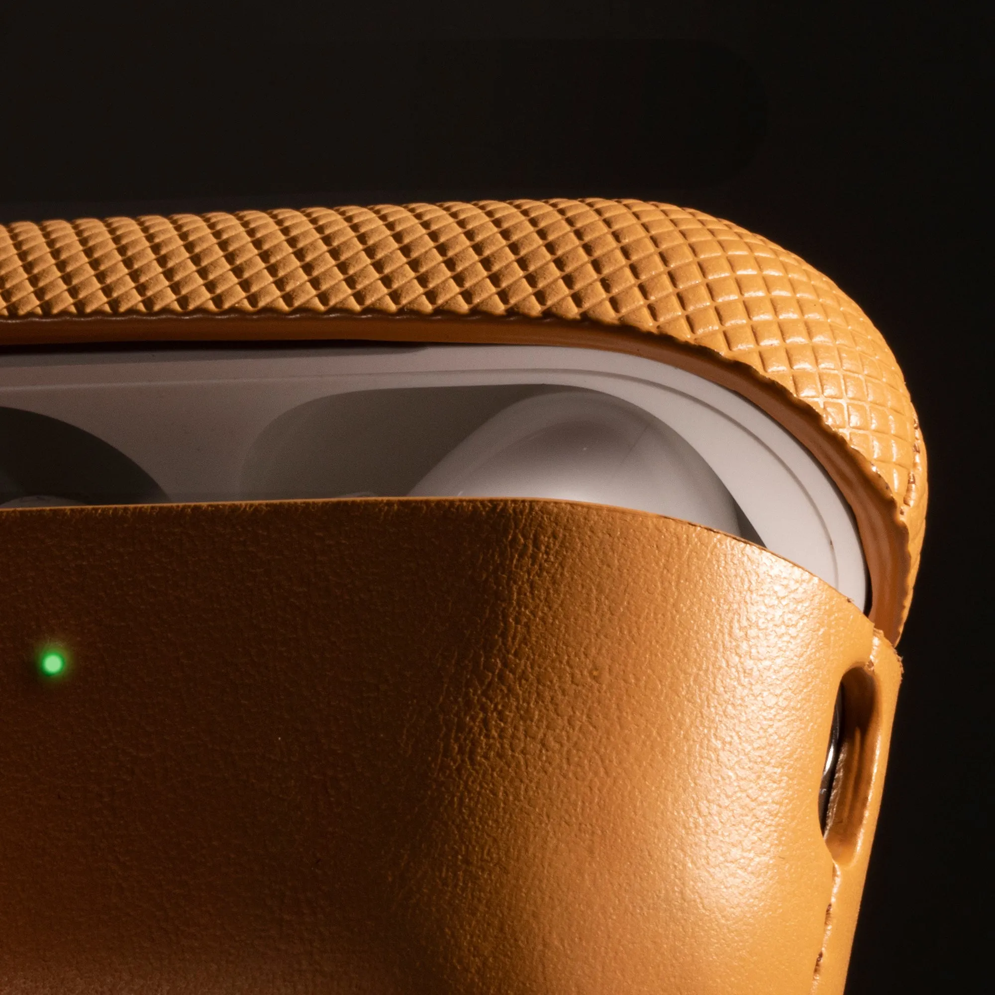 (Re)Classic Case for AirPods Pro