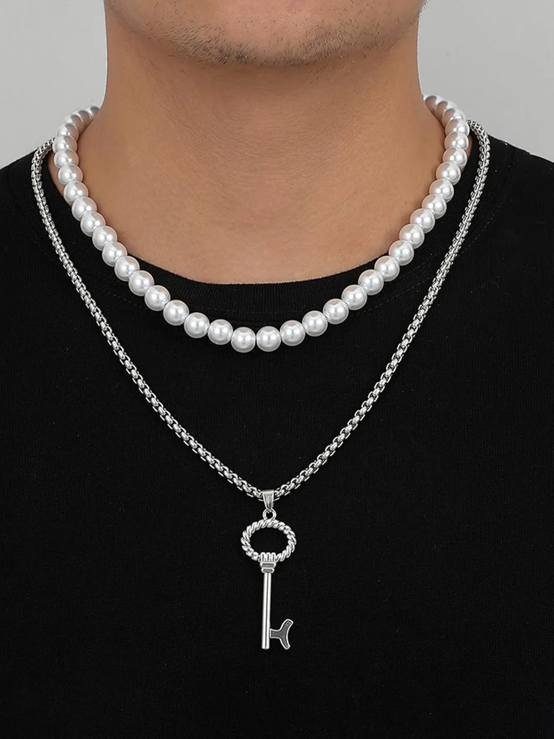 Shell Necklace for Women Beach Summer Seashell Necklaces for Women Dainty Shell Jewelry Beach Vacation Essentials