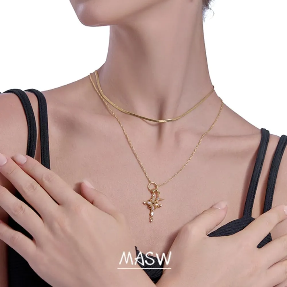 Stylish and exquisite Cross pendant necklace Temperament 18K gold-plated women's necklace personality cross clavicle chain