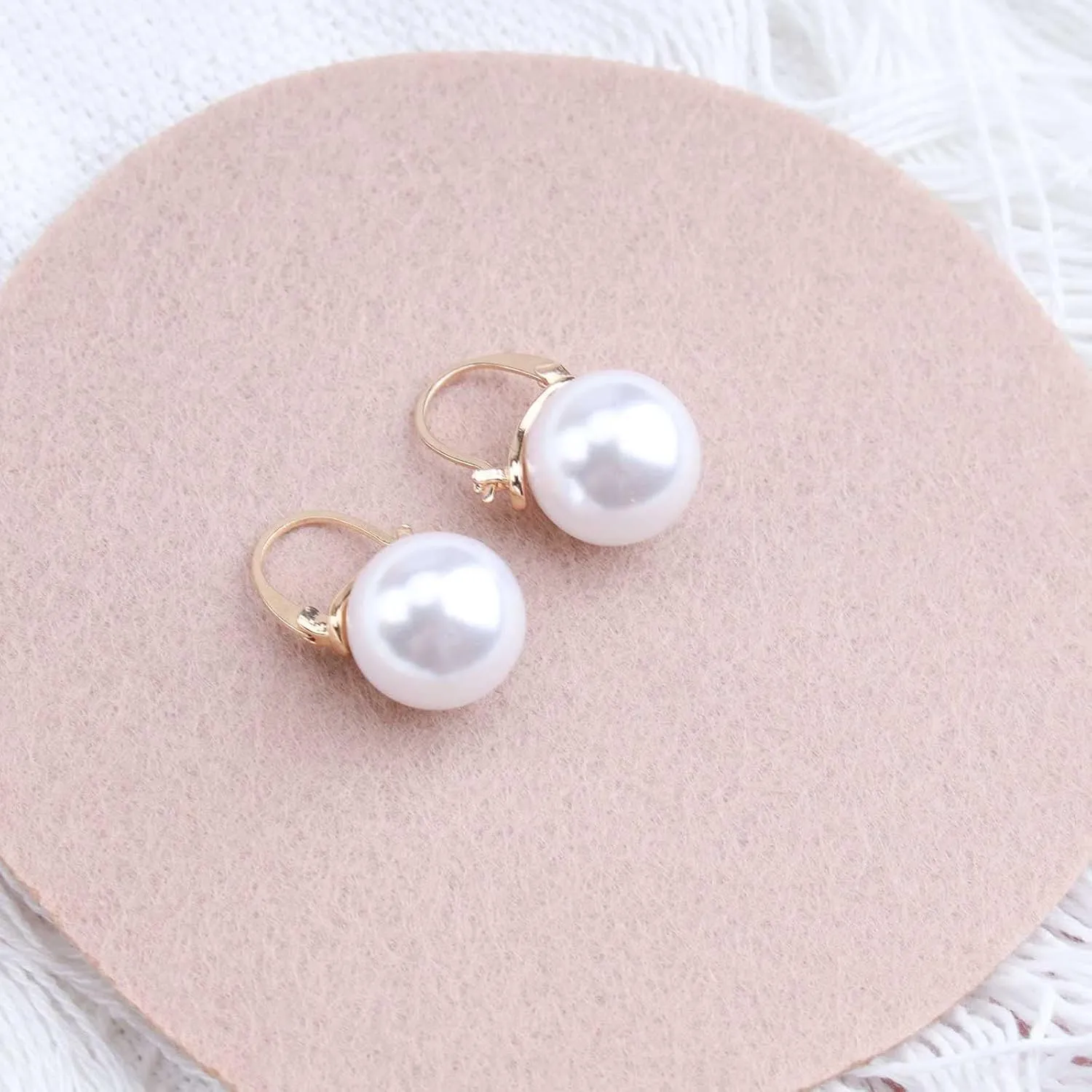 YienDoo Vintage Pearl Drop Earrings Exquisite White Pearl Sphere Dangle Earrings Bridal Pearl Ball Earrings Jewelry Gift for Women